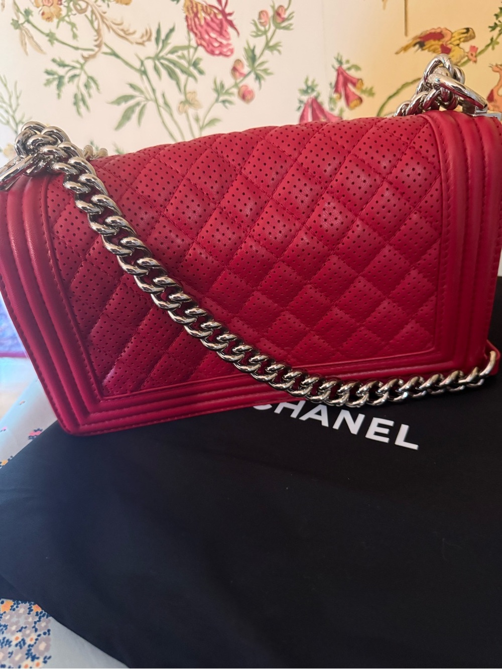 CHANEL Red Quilted Boy Flap Shoulder Bag with Silver Chain - Picture 3 of 10